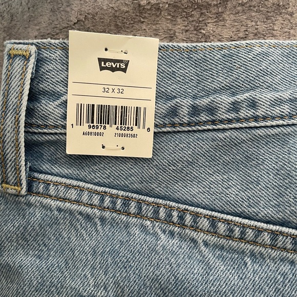 Brand new with tags Levi Strauss & Company jeans. Wide leg. High waisted. Denim. - Picture 3 of 7